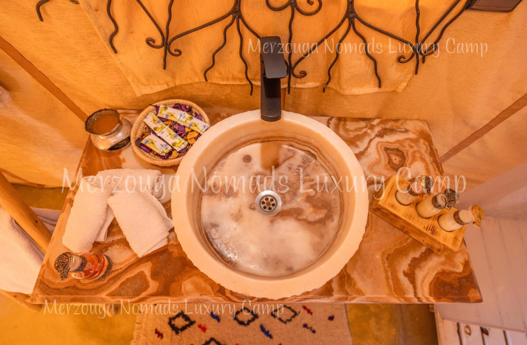 Merzouga Nomads Luxury Camp Dış mekan fotoğraf