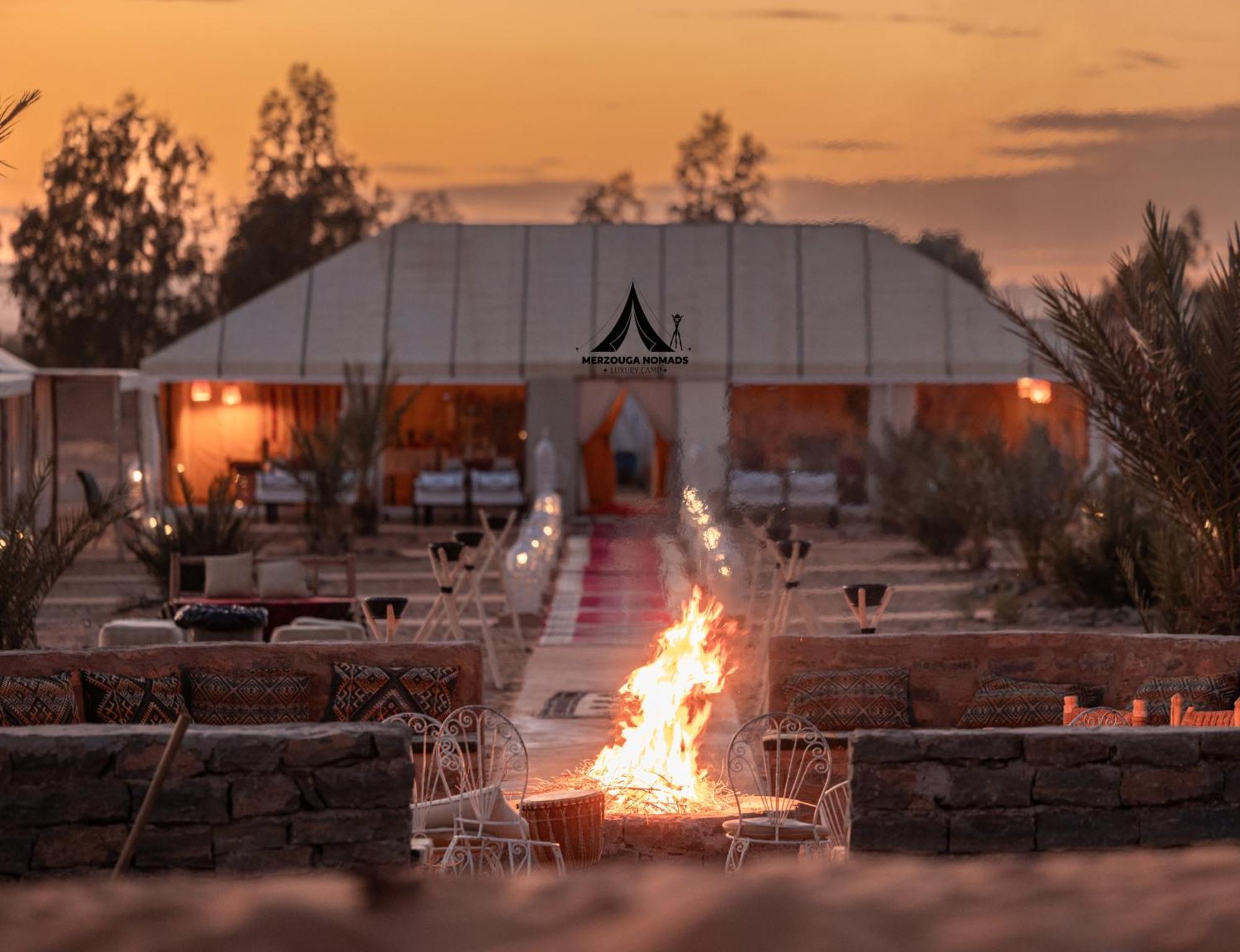 Merzouga Nomads Luxury Camp Dış mekan fotoğraf
